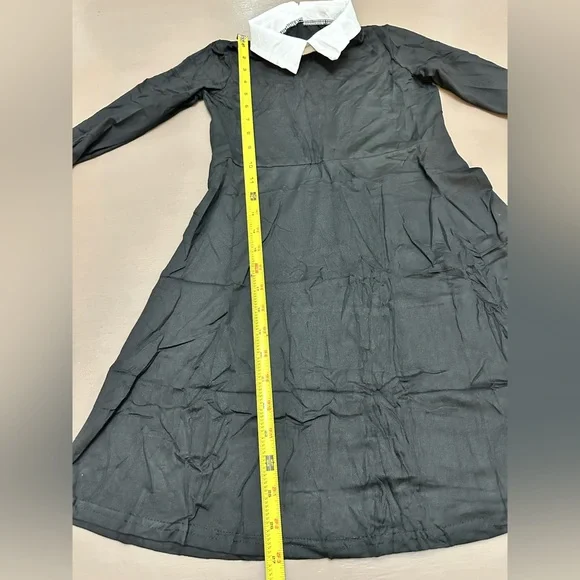 Berline Girls Wednesday Addams Costume Dress Black Peter Pan Collar Size M New - Picture 4 of 7